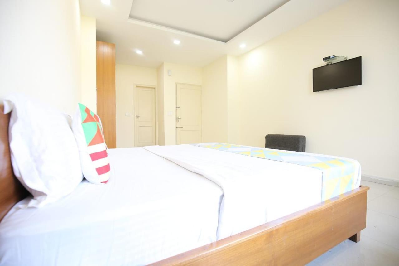 Sky Home Train View Касаули Экстерьер фото